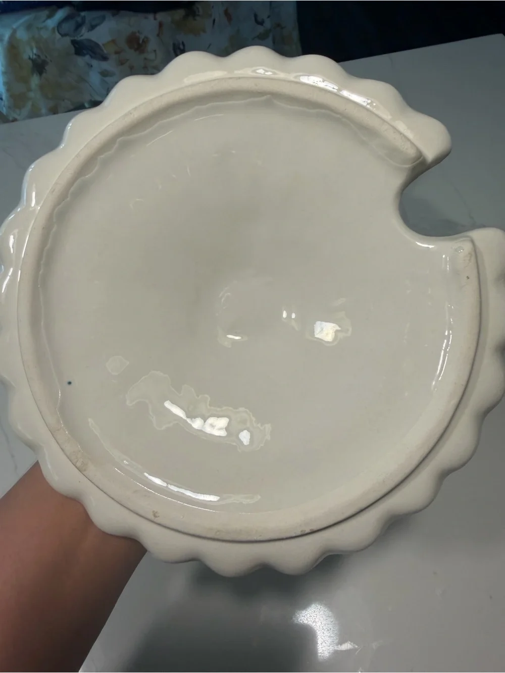 California Pottery C609 soup tureen with ladle